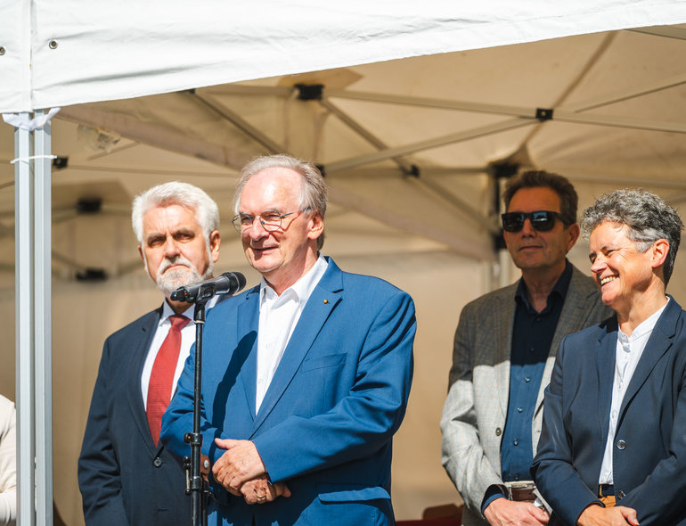 Staatskanzlei Sachsen-Anhalt Foto & Video